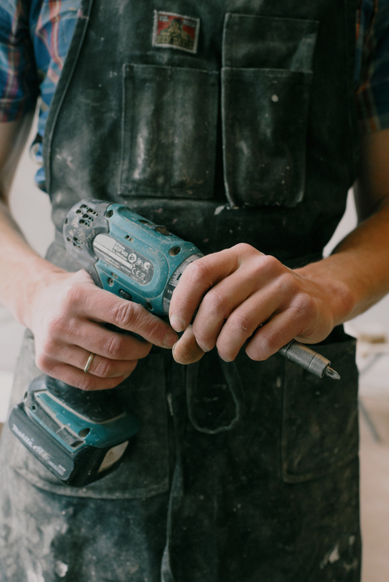 Why You Should Hire a General Contractor Instead of a Handyman
